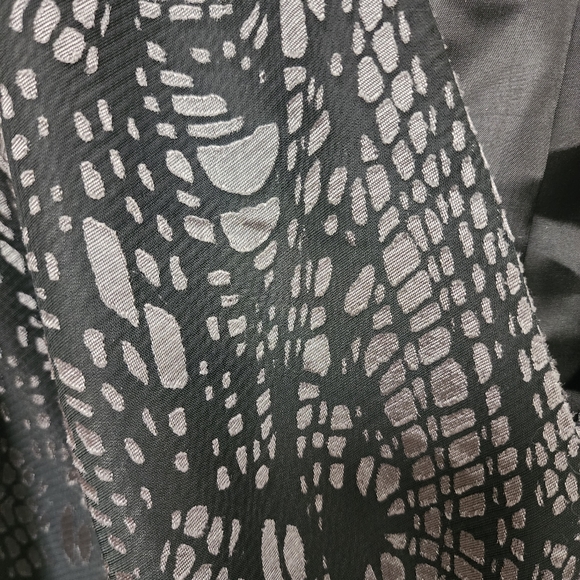 Alex Evening Black /Gray Side Tie Sheer Shell With Solid Black Lining Sx 1X NWT - Picture 11 of 16